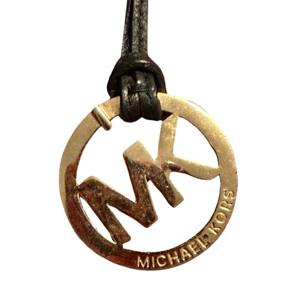 Michael Kors Camden Black Reversible Leather Tote with Gold Hardware GUC - Picture 9 of 10